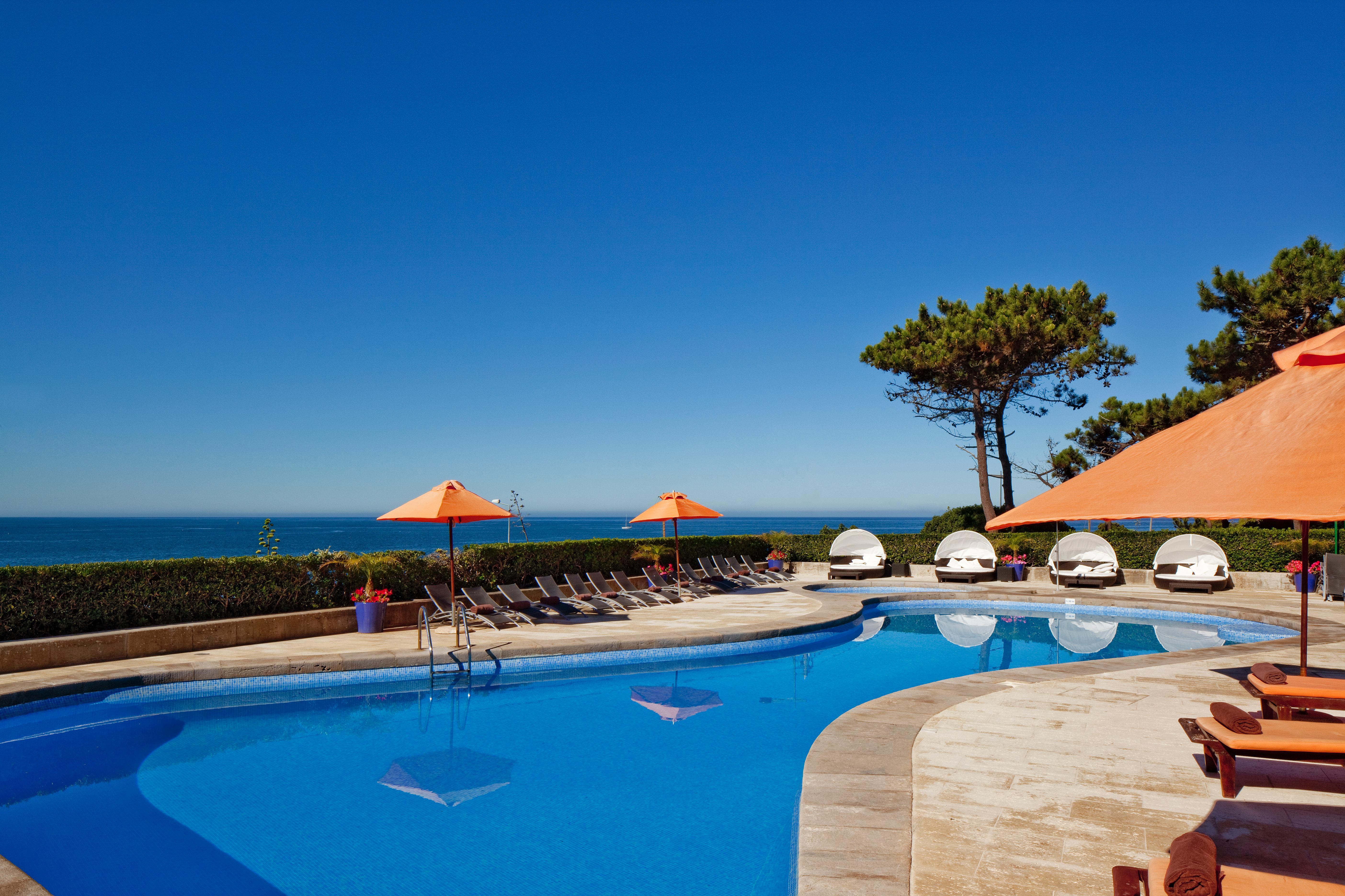 卡斯卡伊斯东望洋圣母湾精品酒店 卡斯凯什 外观 照片 The swimming pool at the hotel